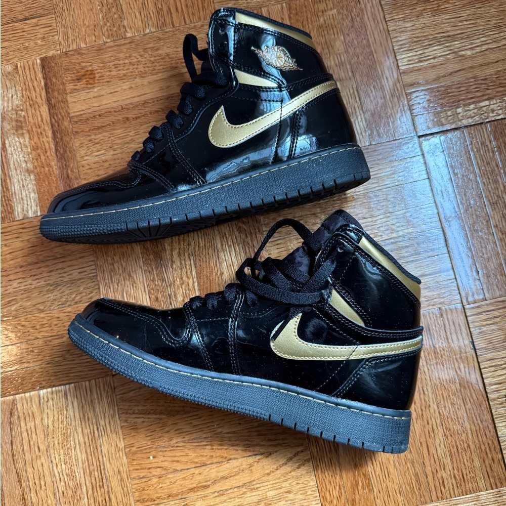 Jordan Kids Sneakers Black and Gold